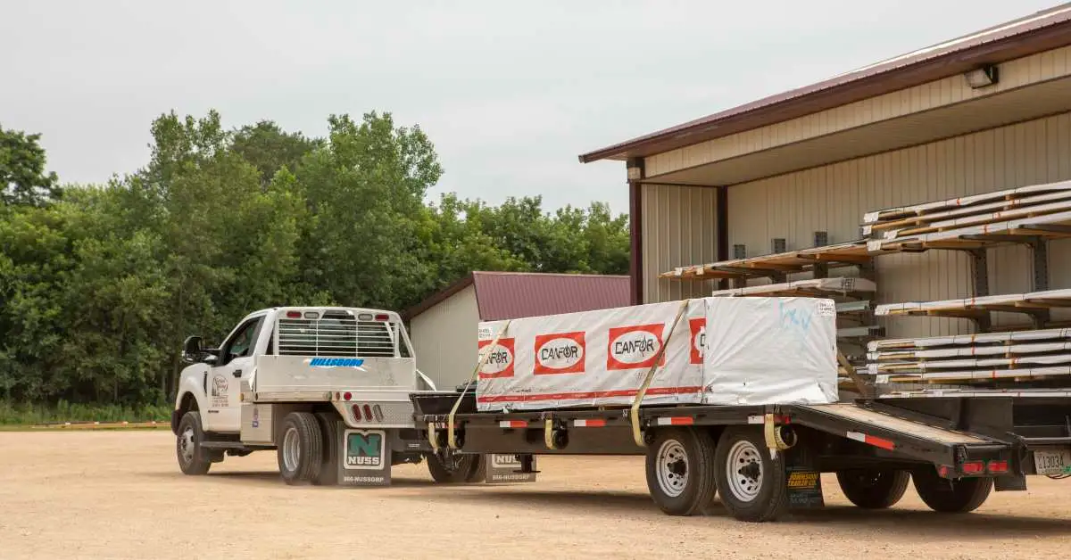 flatbed truck
