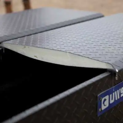 Chevrolet Silverado RigidCore Lid
